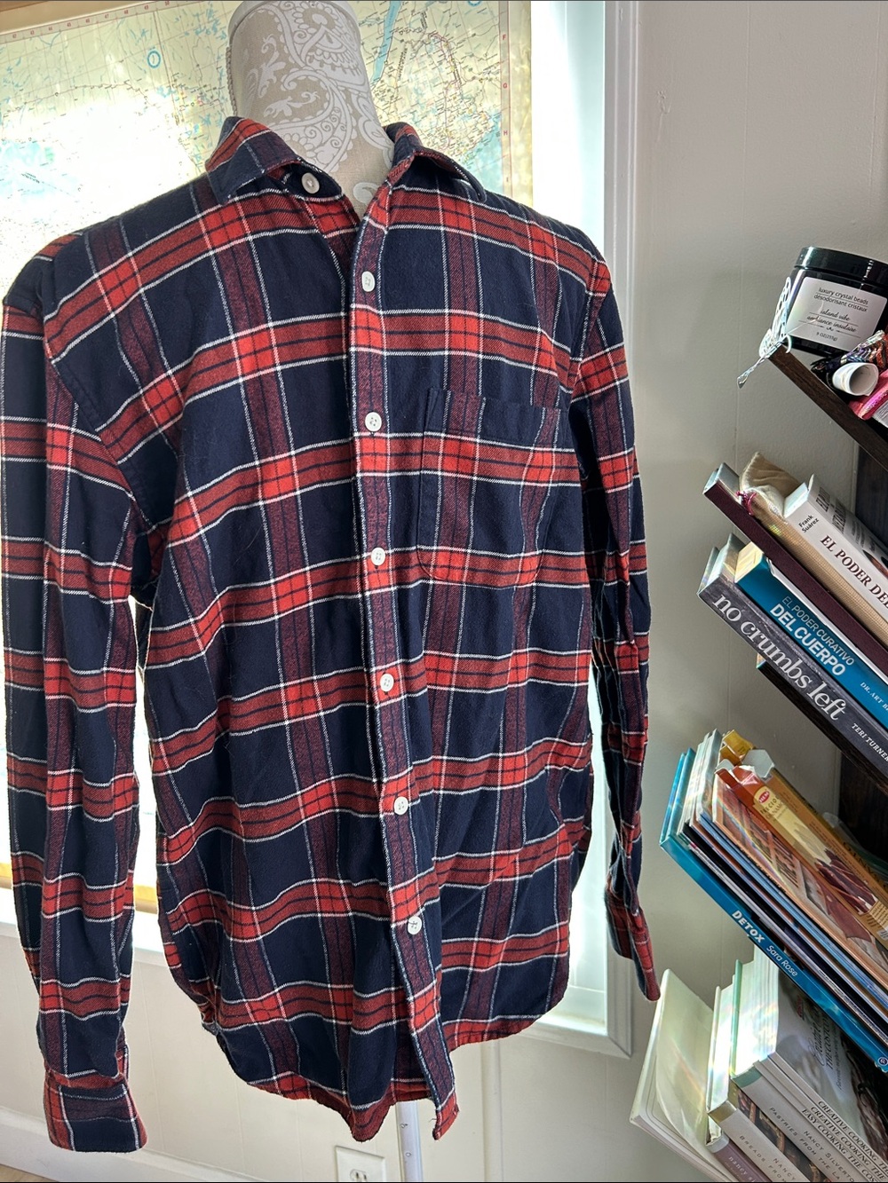 Source Unknown 100% cotton Navy and Red Plaid Long-Sleeve Button-Up mmm Shirt